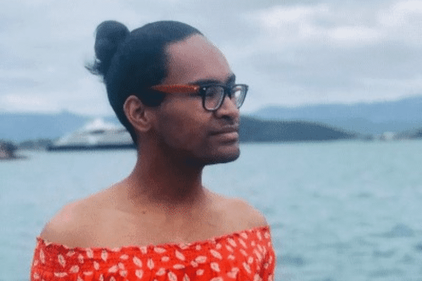 Djacintha Paagalua a fait le choix de l'engagement et de l’humour, notamment sur les réseaux sociaux, pour parler de sa transidentité et dénoncer le harcèlement dont elle a pu être victime.