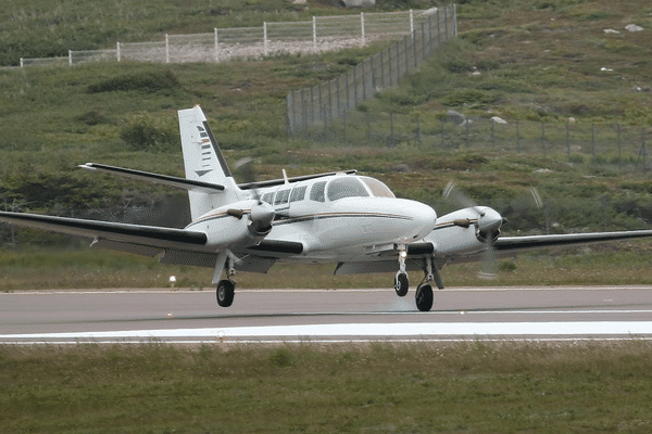 Un avion Cessna doit décoller ce vendredi pour compléter les recherches maritimes et terrestres déjà engagées