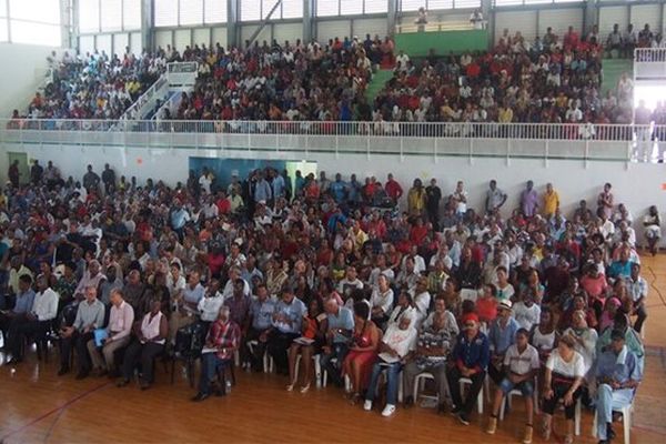 Foule meeting politique