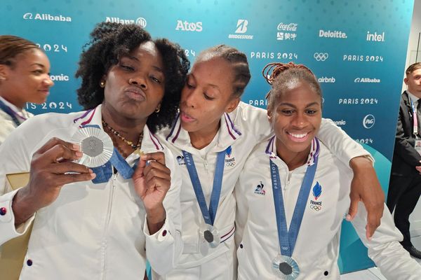 Méline Nocandy, Orlane Kanor et Coralie Lassource vice championne olympique de handball