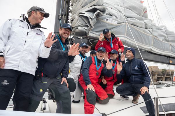 Jean-Pierre Dick et son équipage ont battu leur record de la traversée Saint-Pierre Lorient