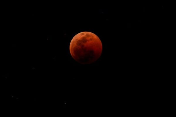 Eclipse totale de Lune 270718