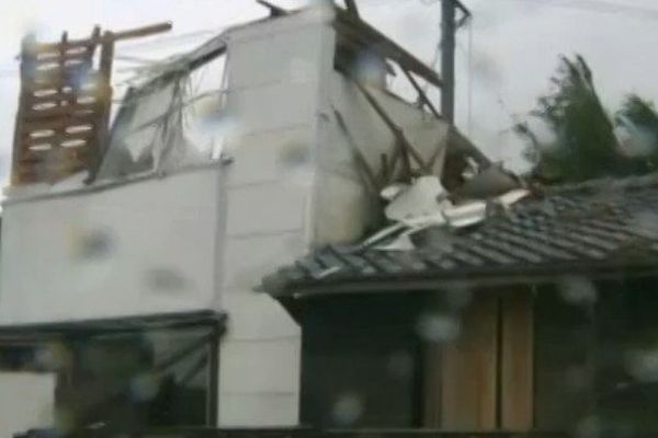 Vongfong, le 19e typhon de la saison, balaie le Japon