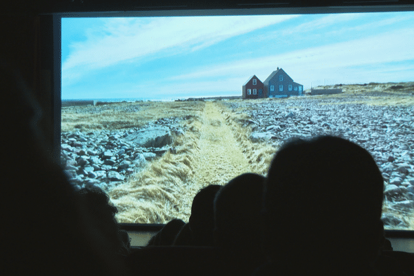 avant-première du documentaire Petits graviers de Saint-Pierre