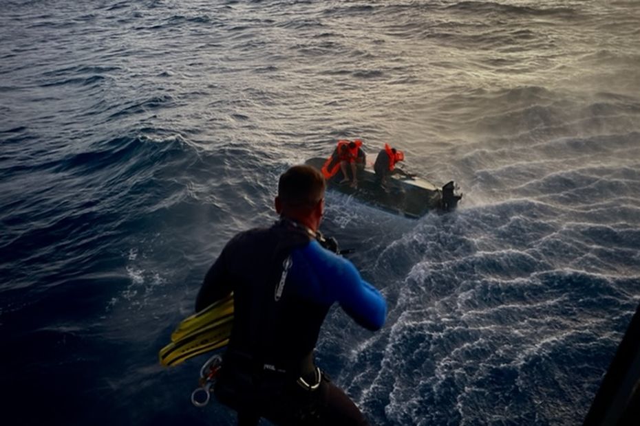 Trois pêcheurs secourus par les gendarmes au large de Sainte Marie