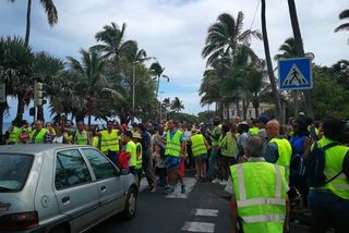 Gilets Jaunes à La Réunion Forte Mobilisation Plusieurs