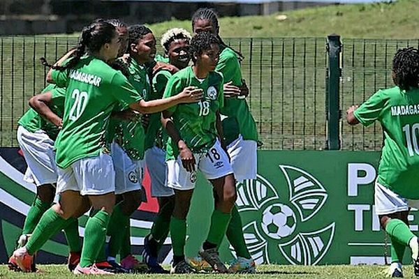 Pour son premier match, l'équipe de Madagascar a facilement disposé de la sélection mauricienne.