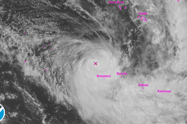 La dépression tropicale modérée Yalo s'intensifie aux Australes