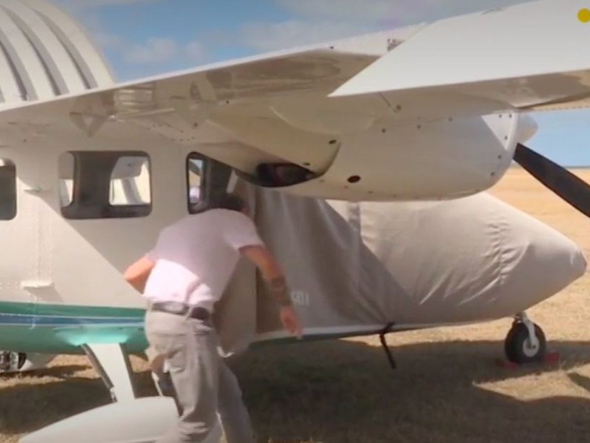 Un Bimoteur Fait Son Entree Dans Le Ciel Mahorais Mayotte La 1ere