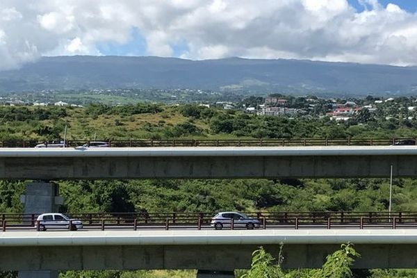 Beau temps sur la route des Tamarins