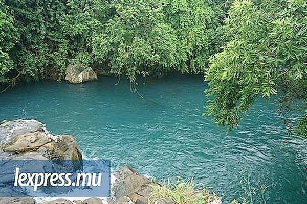 Cascade Eau-bleue Ile Maurice 3 décembre 2024