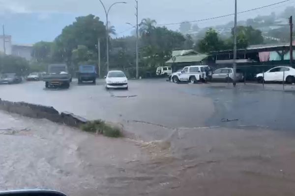 Inondations à Outumaoro