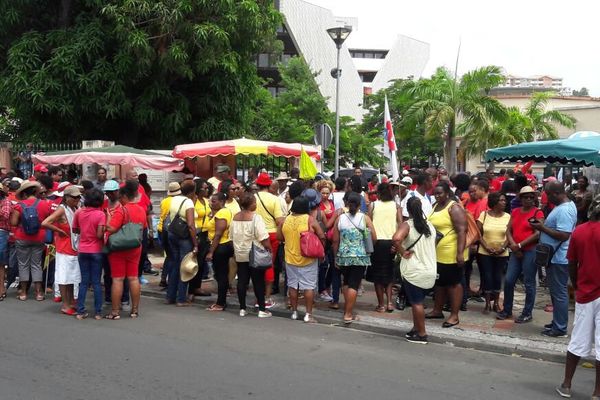 Manifestation pour emplois aidés