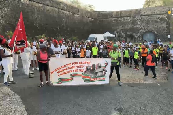 Départ de la marche de Fort Delgrès