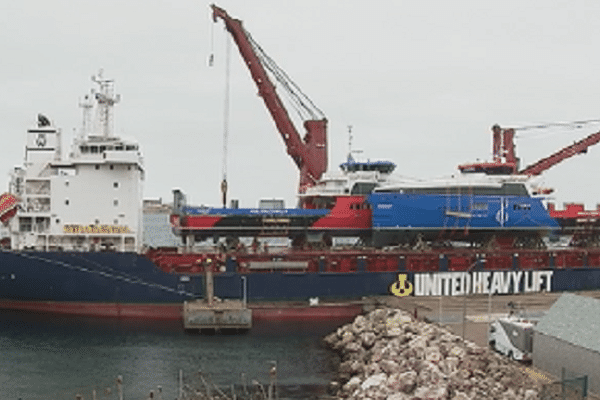 Le Suroît et le Nordet à bord de l'Atlantic Winter 