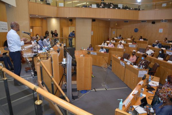 Plénière de l'Assemblée de Martinique (12 avril 2022).