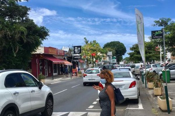 Le couvre-feu sera effectif dès ce vendredi 12 février à Saint-Leu : de 22h à 5h du matin personne ne sera autorisé à quitter son domicile sauf motifs impérieux.  