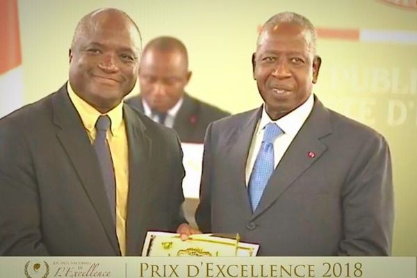 Serge Bilé et Adama Toungara, le médiateur de la république en Côte d'Ivoire (Lundi 6 août 2018).