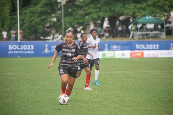 Après leur défaite en demi-finales contre les Fidjiennes, les Cagoues joueront pour le bronze ce vendredi contre Samoa à Honiara.