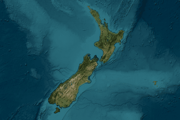 L'homme a été sauvé en mer, au large de la péninsule de Coromandel, sur l’île du Nord de la Nouvelle-Zélande.