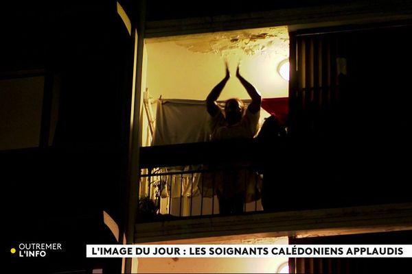 Les soignants calédoniens sont applaudis chaque soir à 19h par la population