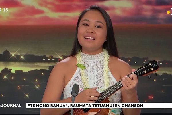 Te Hono Rahua Raumata Tetuanui en chanson