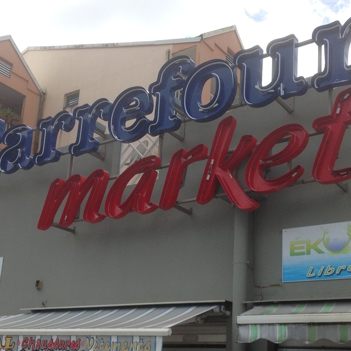 Carrefour Market ferme d finitivement Ducos Martinique la 1 re