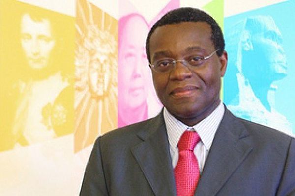 Romuald Fonkoua, Docteur en littérature