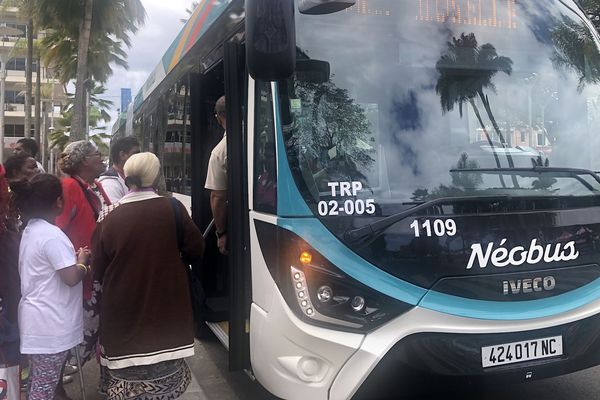 Pour la Journée de la mobilité, le public a pu monter à bord du Néobus.