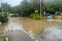 Intempéries en Guadeloupe : des personnes bloquées en rivière à Petit-Bourg et des inondations à Deshaies