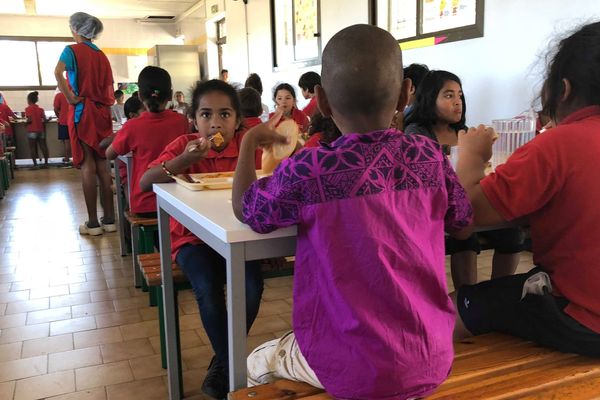 Une cantine au Mont-Dore