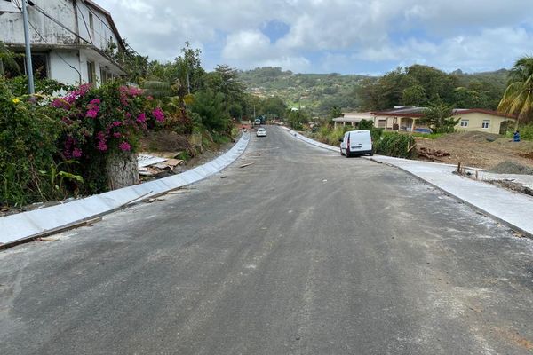 Réfaction de la RN1 à Sainte-Marie.