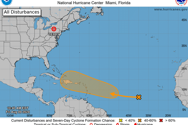 Une onde tropicale traverse l'Atlantique 9/8/2024.