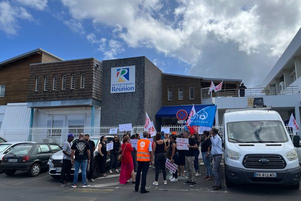 Les salariés de la Maison Départementale Saint-Denis 2 en grève au Chaudron