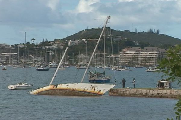 Epave voilier à Nouméa juillet-août 2017