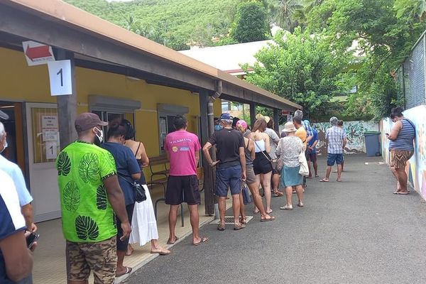 Referendum: vote at offices 1 and 2 of the Gustave-Lods school, in Ducos, Logicoop district.