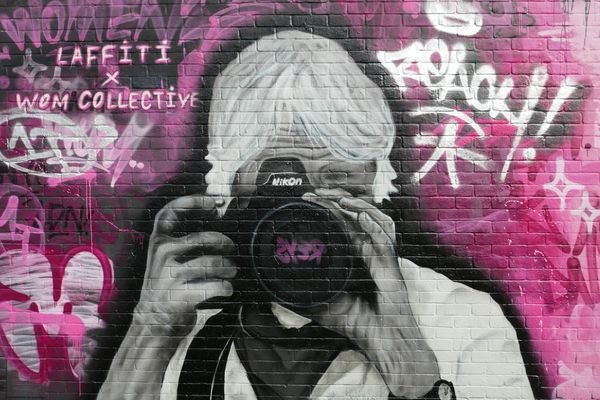 Graffiti représentant la photographe Martha Cooper.