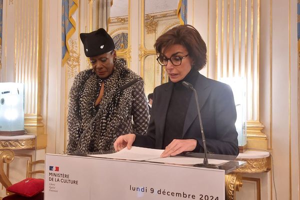 La martiniquaise Lisette Malidor et la Ministre de la Culture Rachida Dati