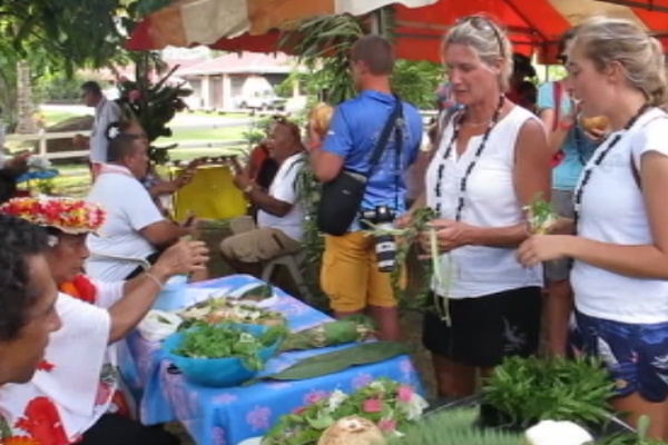 touristes aux Marquises