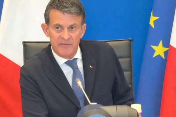 Manuel Valls, ministre des Outre-mer, lors du forum économique dédié à la Calédonie le 8 février 2025.