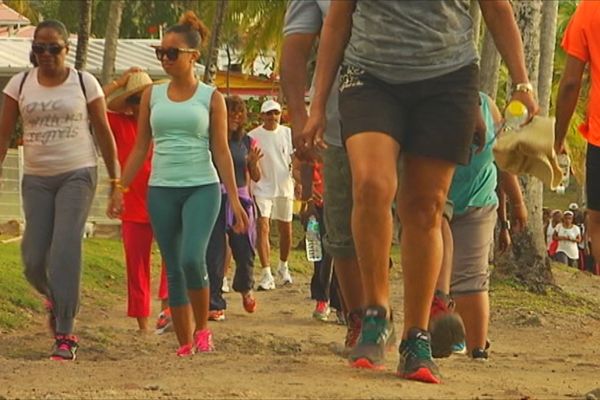 Les Lucéens ont chaussé leurs baskets pour soutenir un projet d'épicerie solidaire. 